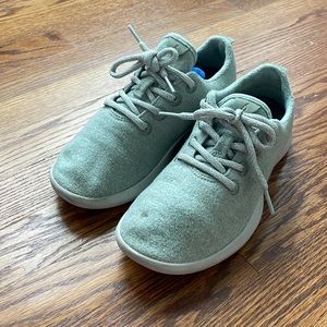 All Birds Wool Runner Size 7 Green